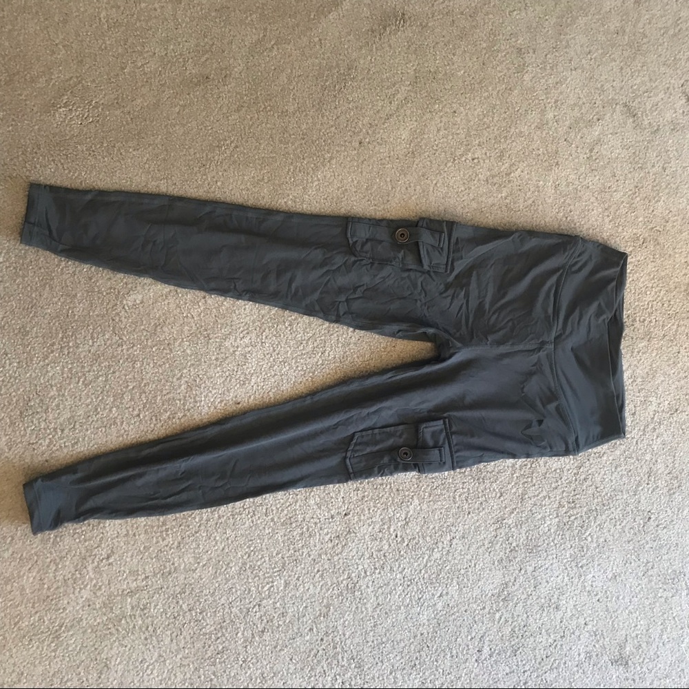 firm abs cargo pocket leggings size XS